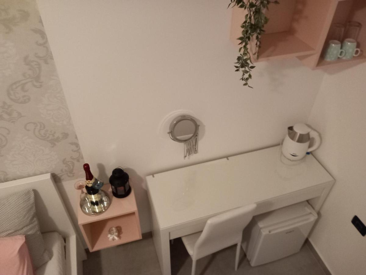 Room Ket Pula Exteriör bild