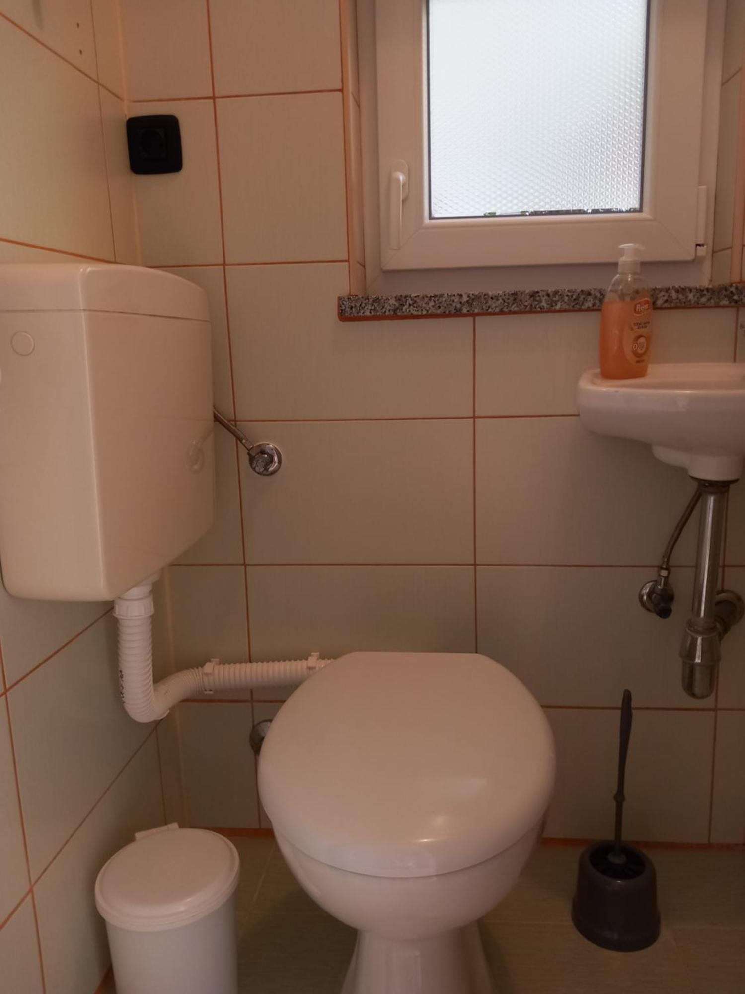 Room Ket Pula Exteriör bild